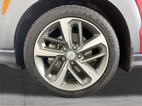 Used 2021 Hyundai Kona Limited w/ Cargo Package image 12