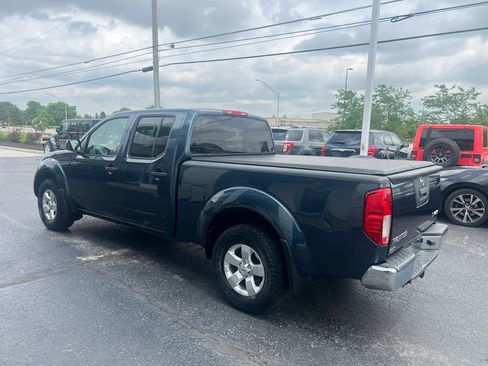 Used 2013 Nissan Frontier SV AWD/4WD image 3