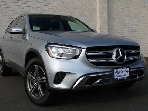 Used 2021 Mercedes-Benz GLC 300 4MATIC image 4