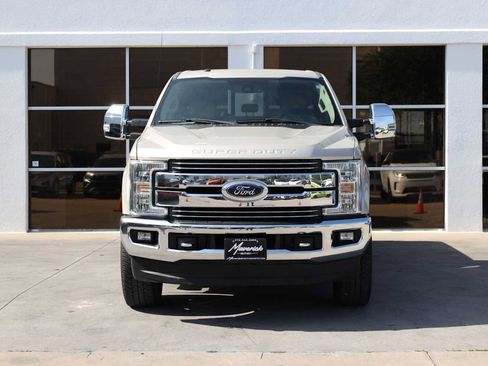 Used 2017 Ford F250 Lariat w/ Lariat Ultimate Package AWD/4WD image 5
