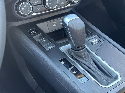 New 2026 Nissan Kicks S image 26