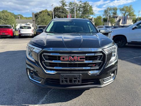 Used 2023 GMC Terrain AT4 image 10