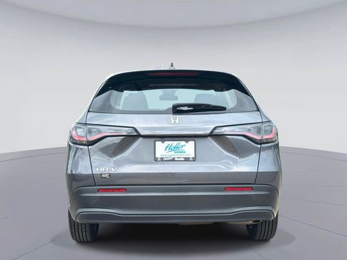 Certified 2025 Honda HR-V LX image 5