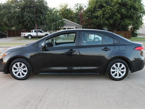 Used 2022 Toyota Corolla LE FWD image 7