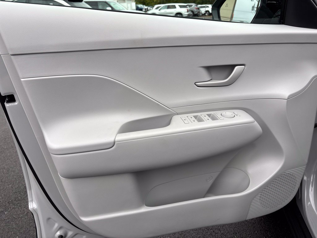New 2027 Hyundai Kona SEL Sport AWD/4WD image 13