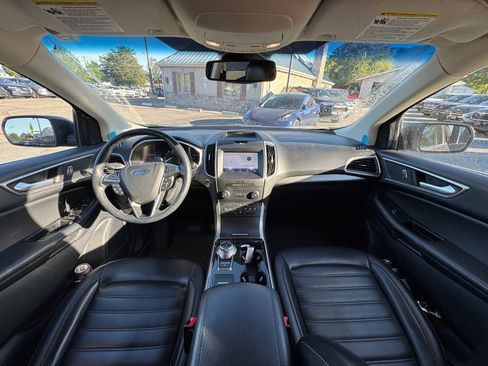 Used 2020 Ford Edge SEL AWD/4WD image 11