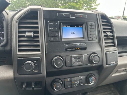 Used 2022 Ford F350 XL w/ STX Appearance Package RWD image 3