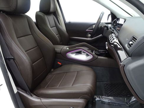 Used 2020 Mercedes-Benz GLS 450 4MATIC image 12