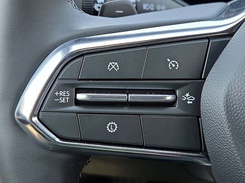 New 2026 Chevrolet Equinox LT FWD image 22