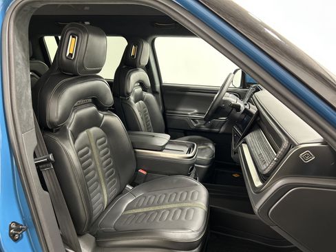 Used 2025 Rivian R1S Adventure Dual AWD/4WD image 24