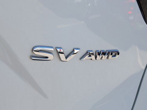 Used 2018 Nissan Murano SV AWD/4WD image 10