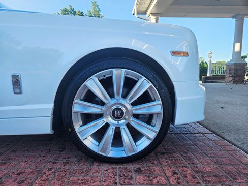 Used 2007 Rolls-Royce Phantom Sedan RWD image 30