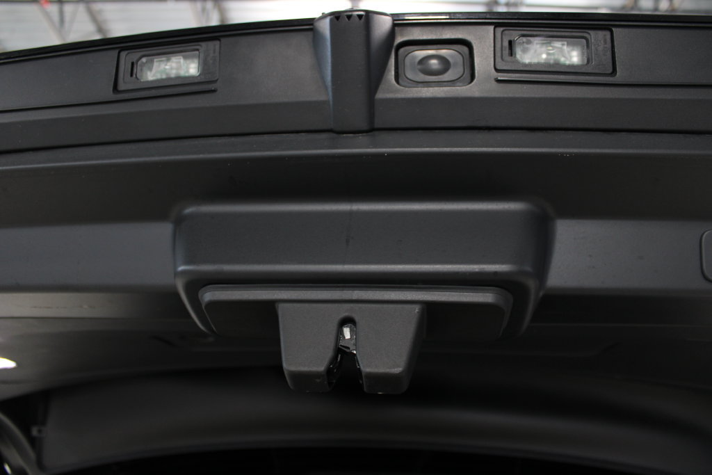 Used 2023 Land Rover Range Rover Sport SE AWD/4WD image 25