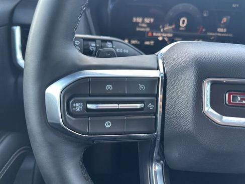 Used 2025 GMC Terrain Elevation image 18