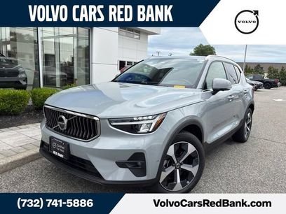Used 2025 Volvo XC40 B5 Plus