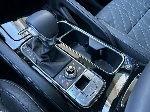 Certified 2025 Kia Telluride SX X-Line AWD/4WD image 26