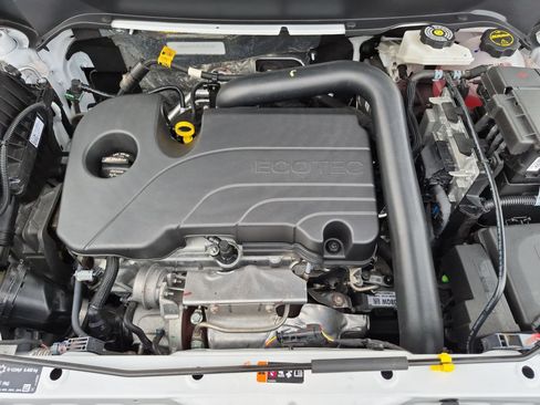 Certified 2024 Chevrolet Equinox LS FWD image 30