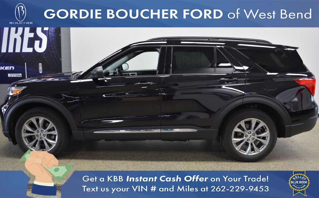 Certified 2023 Ford Explorer XLT w/ Equipment Group 202A AWD/4WD image 2