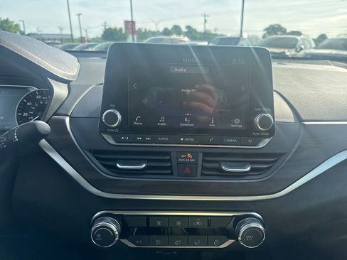 New 2026 Nissan Altima 2.5 SV FWD image 17