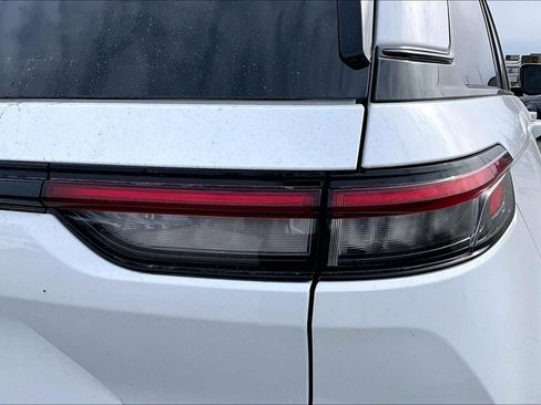 Used 2024 Jeep Grand Cherokee Limited w/ Black Appearance Package image 41