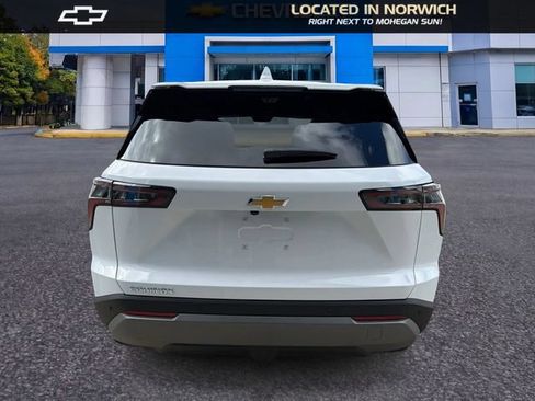 New 2026 Chevrolet Equinox LT w/ Safety and Technology Package FWD image 6