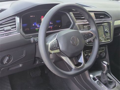 Used 2022 Volkswagen Tiguan S image 20