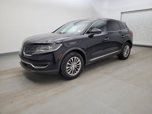 Used 2016 Lincoln MKX Select AWD/4WD image 2