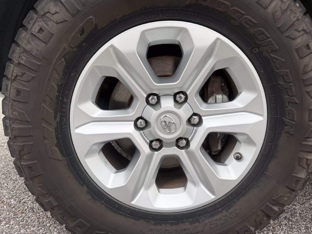 Used 2021 Toyota 4Runner SR5 RWD image 26