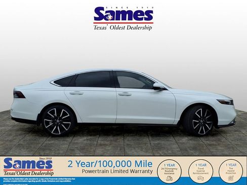 Used 2024 Honda Accord Touring image 2