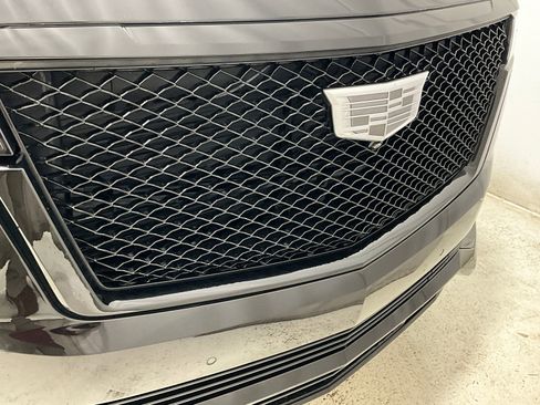 Used 2022 Cadillac Escalade ESV Sport Platinum w/ LPO, ONYX Package image 29