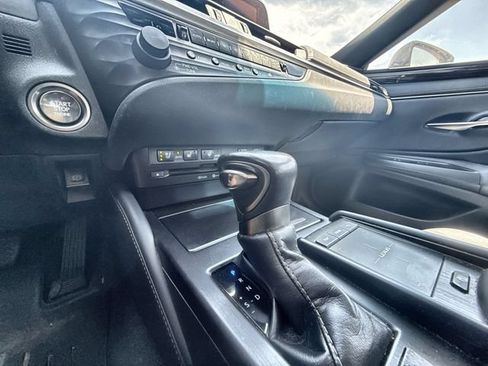 Used 2019 Lexus ES 350 w/ Premium Package FWD image 20