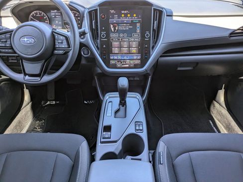 Used 2025 Subaru Crosstrek 2.0i Premium image 18