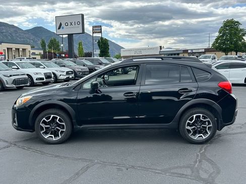 Used 2017 Subaru Crosstrek 2.0i Premium AWD/4WD image 7