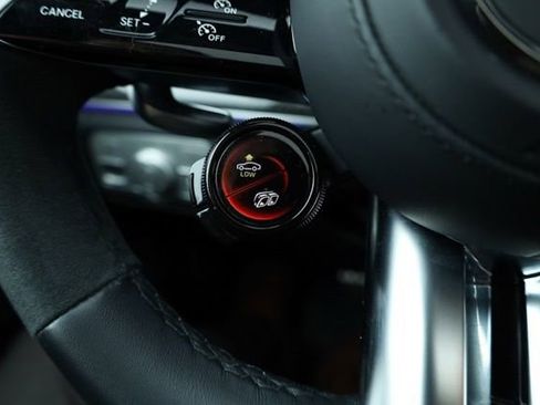 Certified 2025 Mercedes-Benz GLE 53 AMG 4MATIC image 15