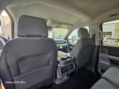 New 2026 Ford F250 XLT w/ XLT Premium Package image 19