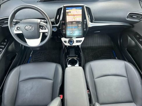 Used 2019 Toyota Prius Prime Premium image 16