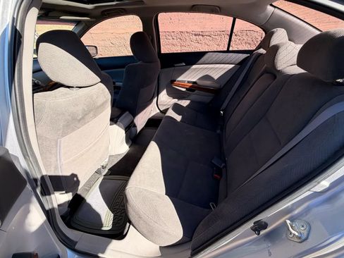 Used 2011 Honda Accord EX image 31