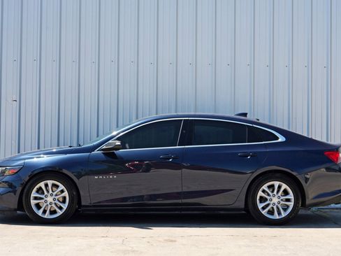 Used 2016 Chevrolet Malibu LT image 8