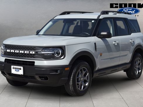 Used 2023 Ford Bronco Sport Badlands w/ Premium Package AWD/4WD image 1