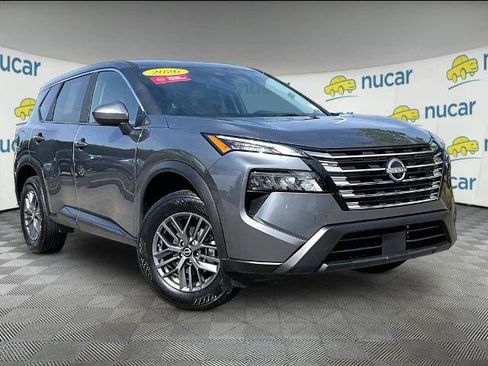 Certified 2026 Nissan Rogue SV AWD/4WD image 1