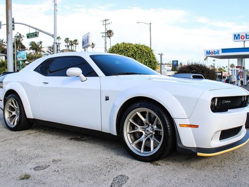 Used 2023 Dodge Challenger R/T Scat Pack RWD image 8