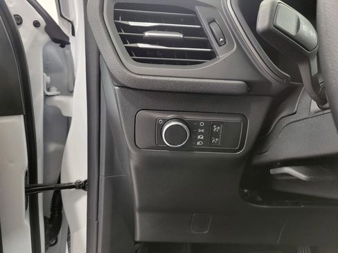 Used 2025 Ford Escape Active image 10