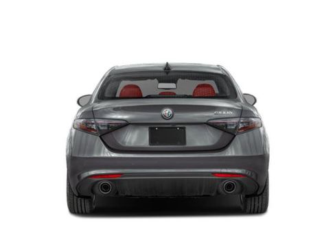 Used 2024 Alfa Romeo Giulia Ti AWD/4WD image 8
