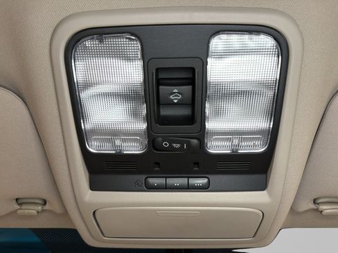 Used 2009 Acura MDX w/ Technology Package AWD/4WD image 18
