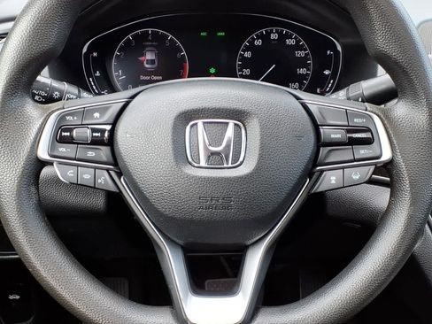 Used 2018 Honda Accord EX image 16