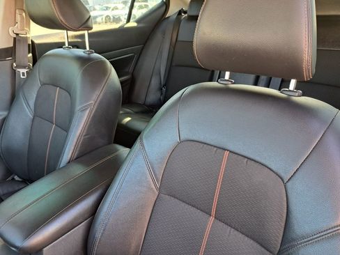 Used 2022 Nissan Altima 2.5 SR image 18