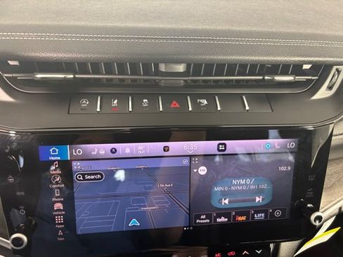 New 2026 Jeep Grand Cherokee Altitude AWD/4WD image 23