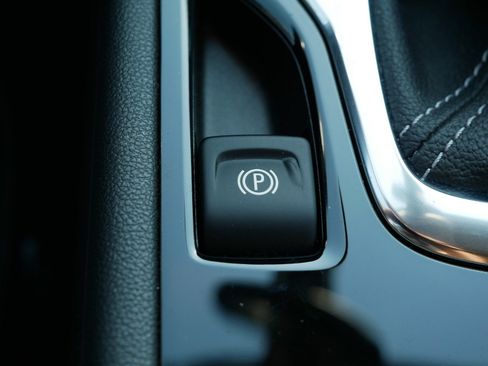 Used 2018 Buick Regal Preferred w/ Sights and Sounds Package image 24