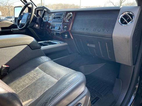 Used 2011 Ford F250 Lariat w/ Lariat Interior Pkg image 10
