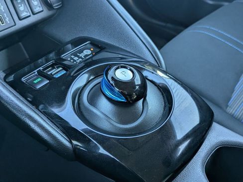 Used 2023 Nissan Leaf SV Plus image 12